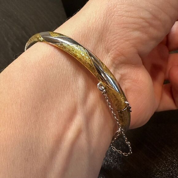 Gold filigree and sterling silver bangle bracelet! - Picture 3 of 10